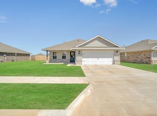 1000 Avalon Dr, Altus, OK 73521