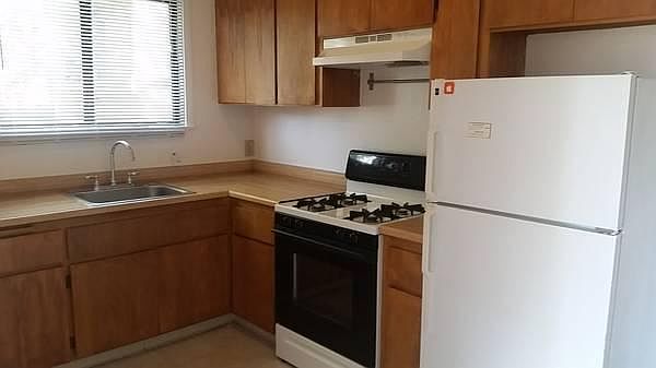 1st image of 437 Foothill Blvd #B