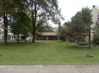 1133 S 5th St, Dekalb, IL 60115