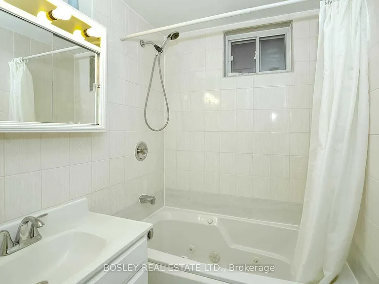 144 Evelyn Ave #LOWER — Photo 8