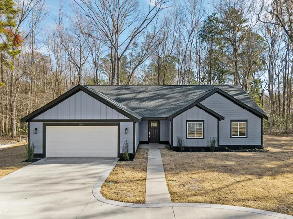 1011 Golf Course Pkwy, Moncks Corner, SC 29461