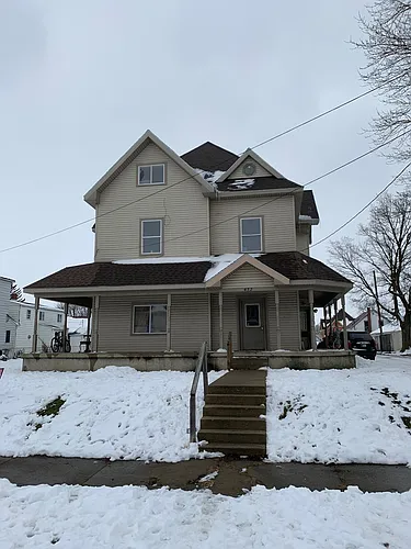 452 S Main St Photo 1