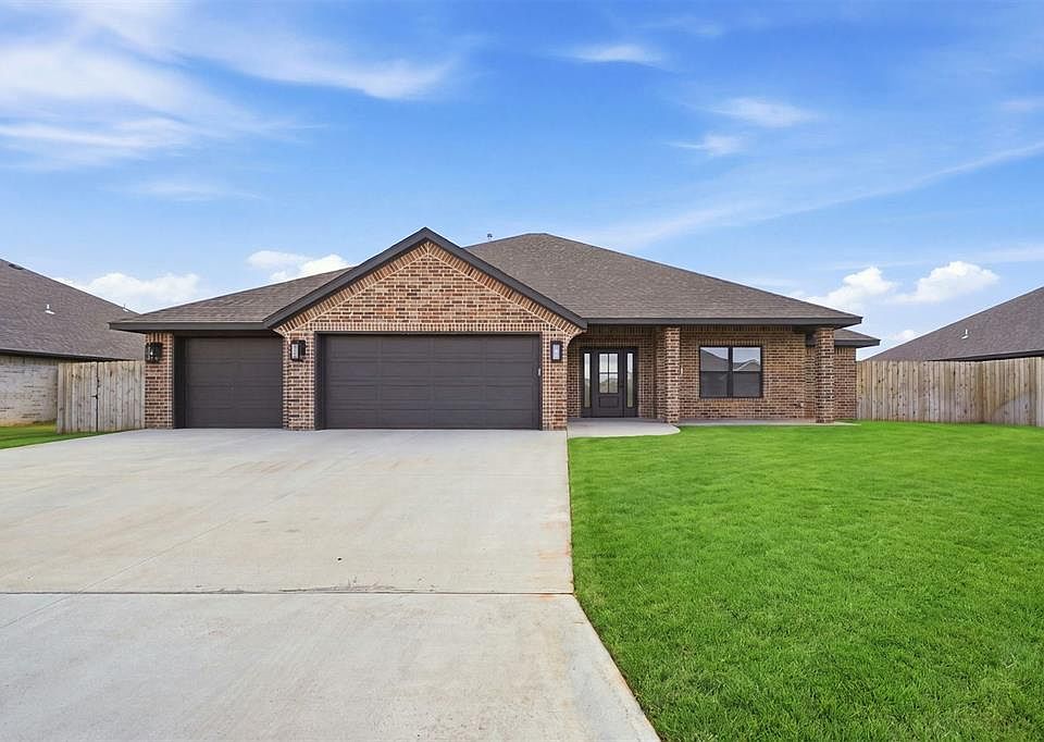 1st image of 714 Sheryl Ln