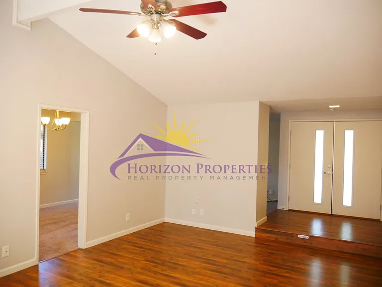 5329 Leavitt Way — Photo 5