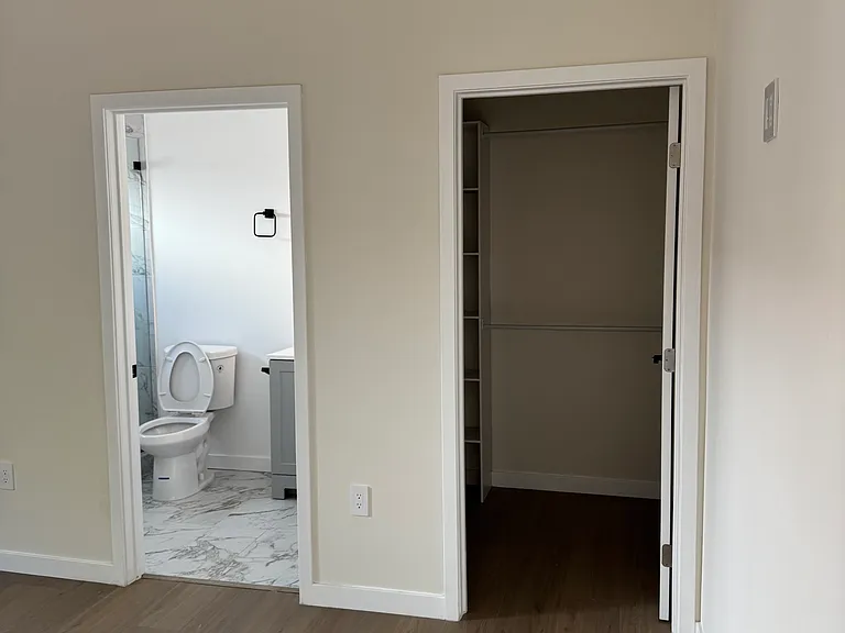 7005 Natick Ave — Photo 5