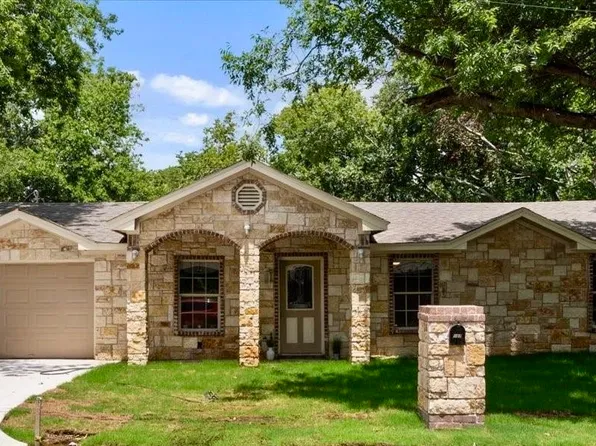107 Bryan St, Cleburne, TX 76031