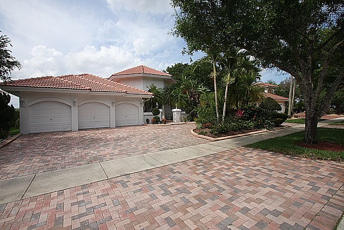 1st image of 12633 Eagle Trace Blvd N