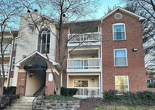 1523 Lincoln Way #204B Photo 1