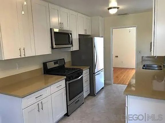 5th image of 3308-3310 Gregory St