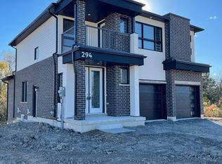 294 Wellandvale Dr, Welland, ON L3C 7G7