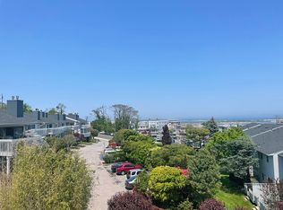 11 E Manor Sq, Highlands, NJ 07732