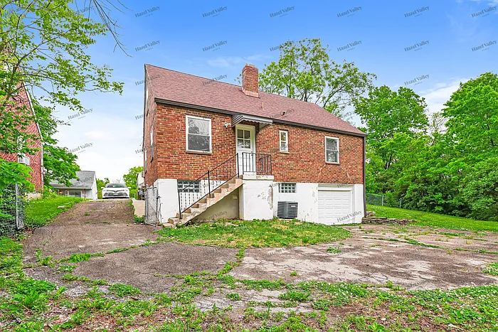 521 Roebling Rd — Photo 13