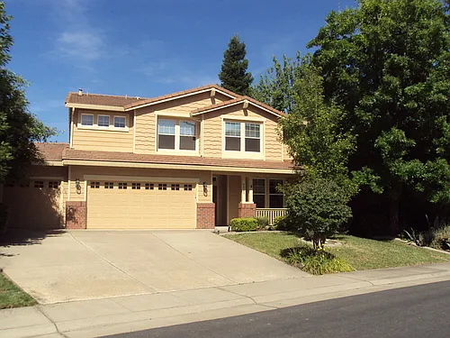 4521 Pheasant Ln Photo 1