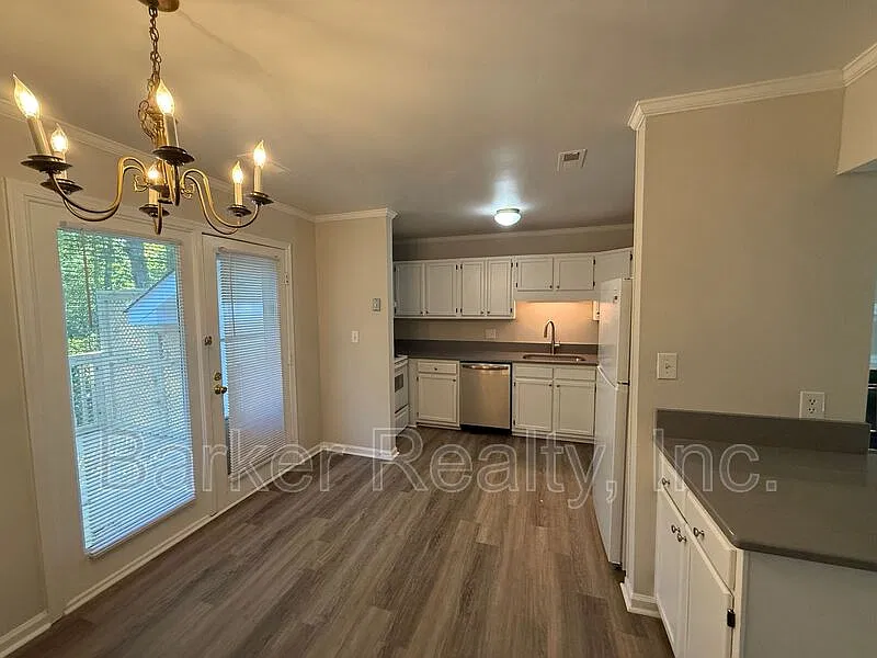 2 bed, 2.0 bath, 937 sqft, $1,395 — Photo 3