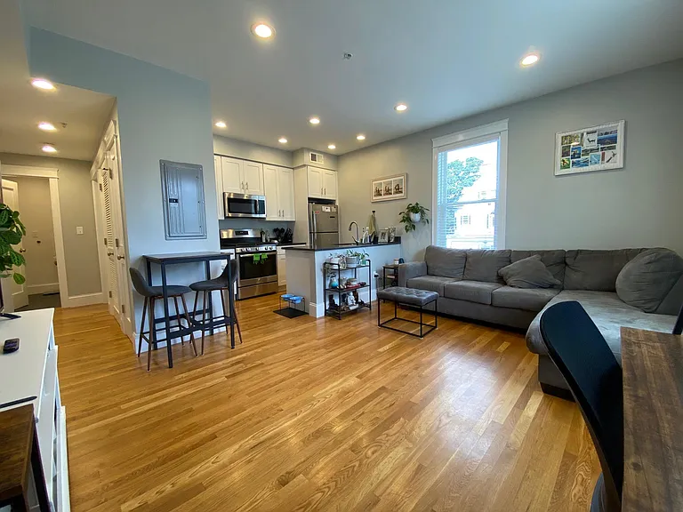405 S Huntington Ave #2R — Photo 47