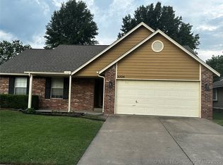 2229 W Mobile Pl, Broken Arrow, OK 74011