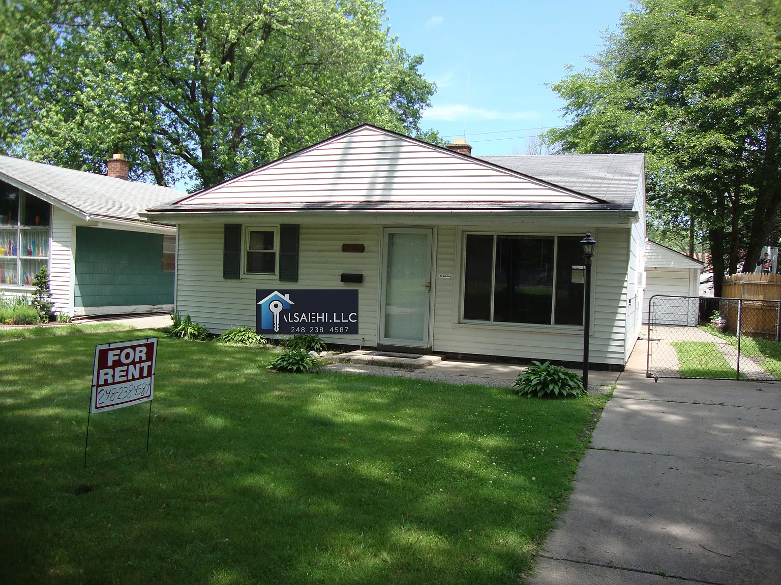 25102 Lehigh st — Photo 1