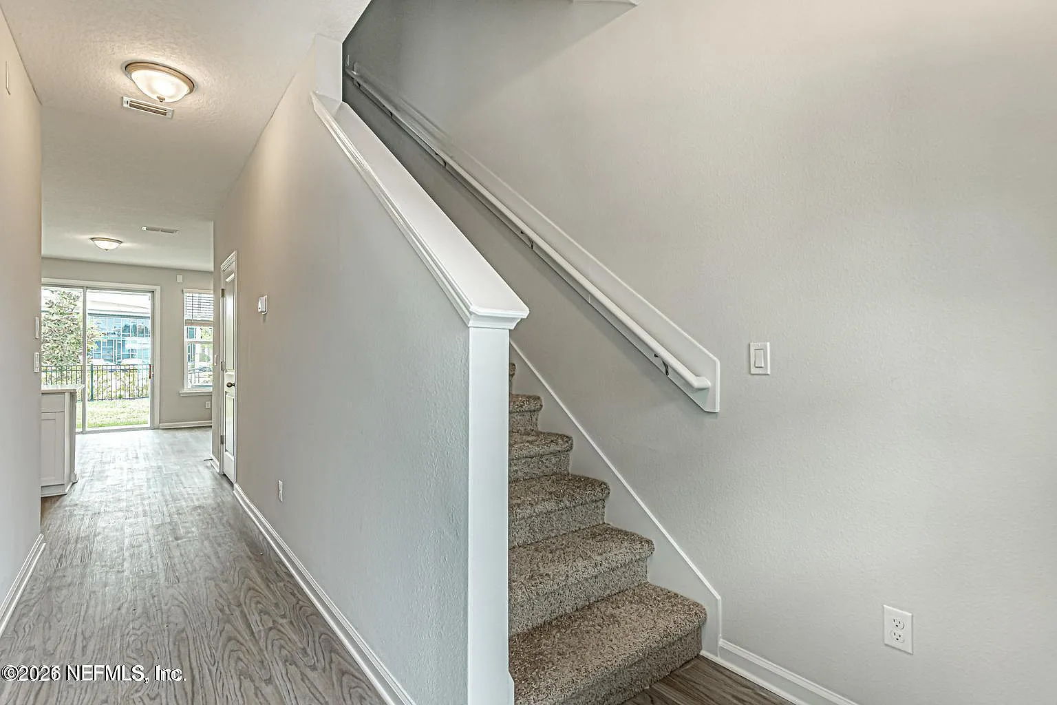 2 bed, 2.5 bath, 1252 sqft, $2,000 — Photo 3