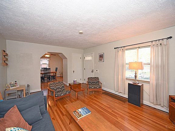 5th image of 3321 McLelland Ave