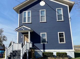 86 N 4th St APT 1, Aurora, IL 60505