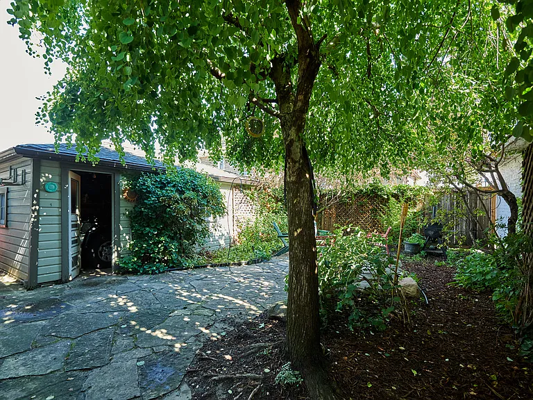 216 Le Moyne Pkwy — Photo 34