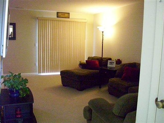 5th image of 151 Tallow Wood Dr