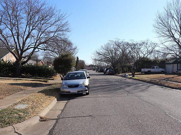 5th image of 2521 Willow Ln