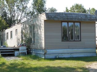 404 Glenwood Ave SE, Jamestown, ND 58401