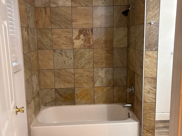 217 Vine St — Photo 9