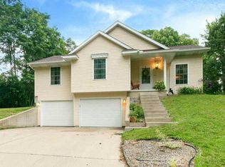 301 Walnut St, Port Byron, IL 61275