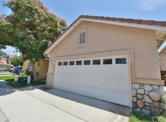 4th image of 835 Pathfinder Way