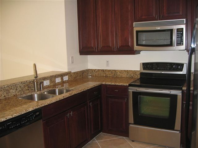 2nd image of 70 Riverview Bnd S Unit 711