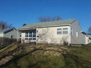 2653 Wilkes Ave, Davenport, IA 52804