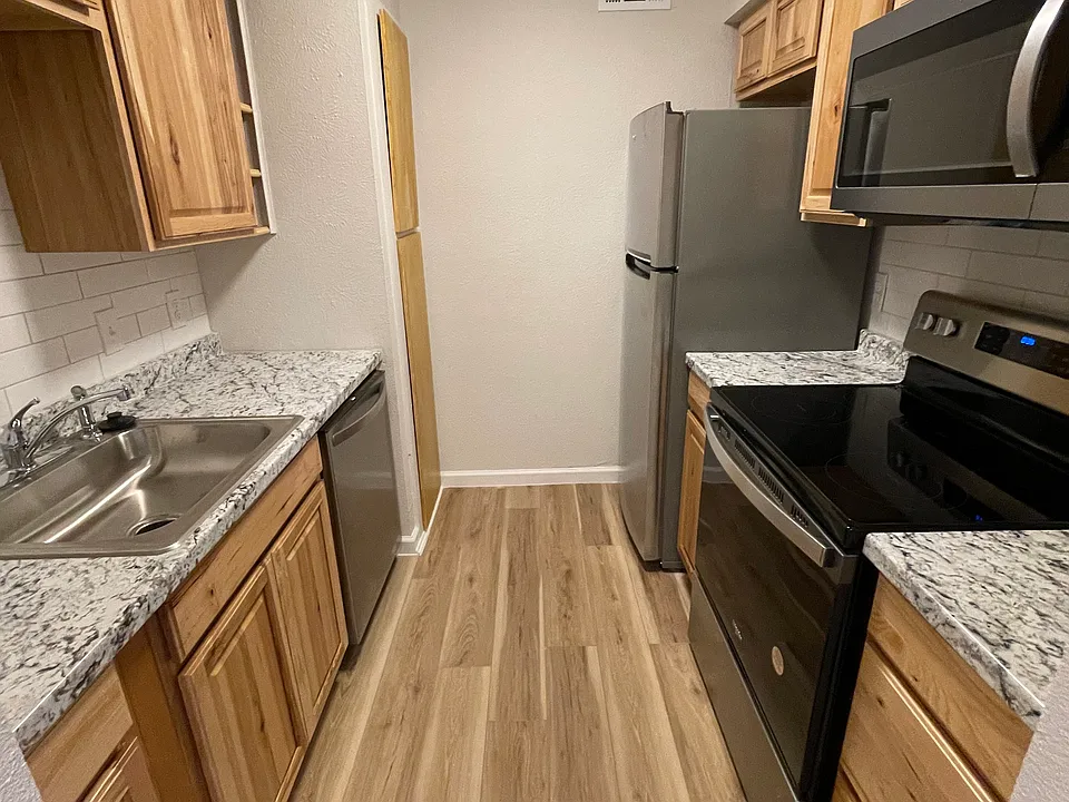 120 Avenue H #102