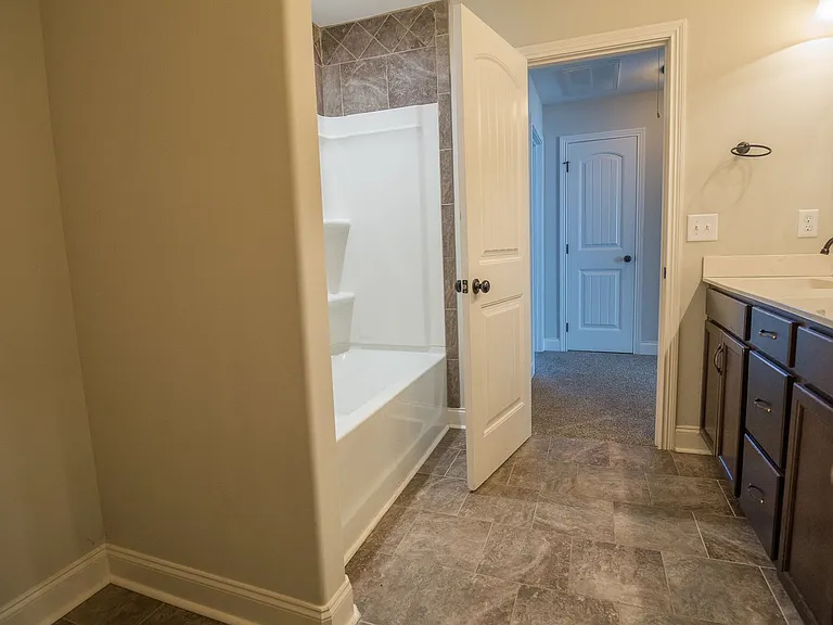 144 Thomas Traylor Ln — Photo 29