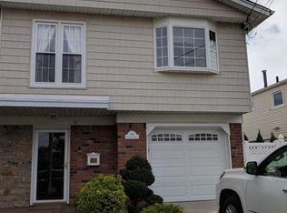 99 Commerce St, Staten Island, NY 10314