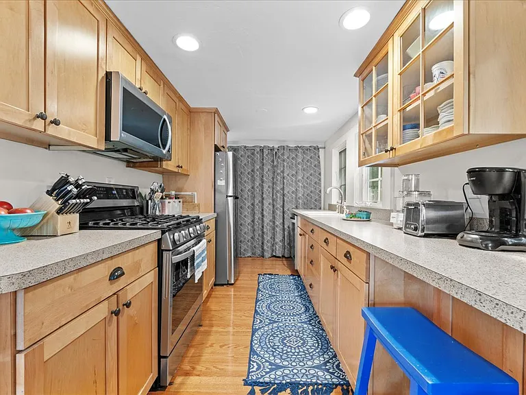 9 Priscilla Ave — Photo 21
