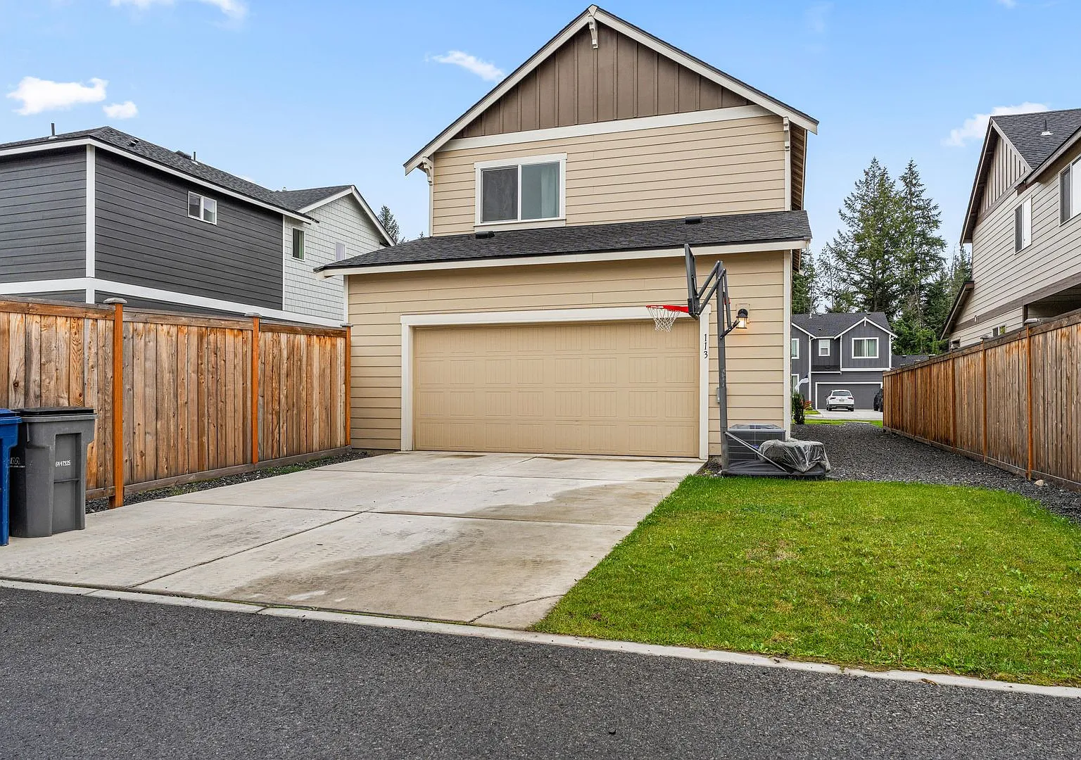 3 Bedrooms | 2.5 Bathrooms | Living Room + Family Room | Separate Office — Photo 2
