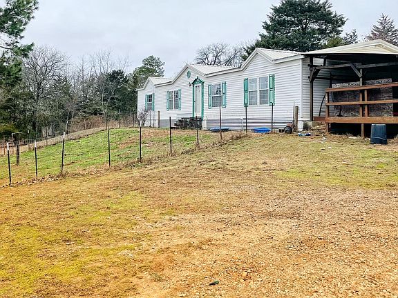 2nd image of 15 Lemay Ln