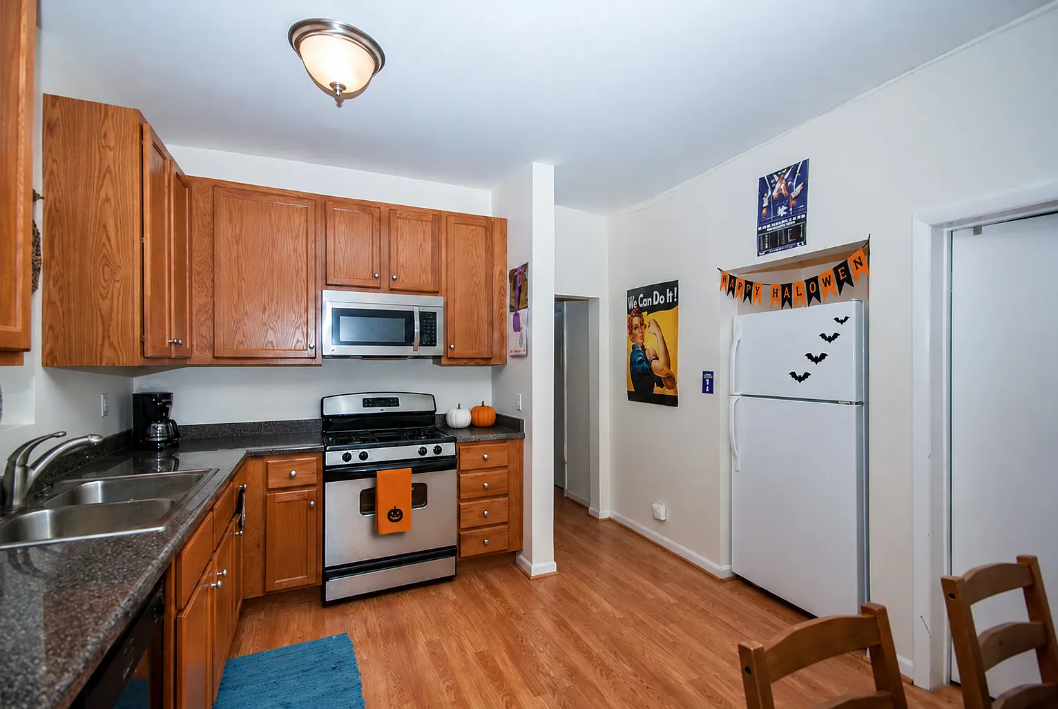 1241 Leon Pl — Photo 4