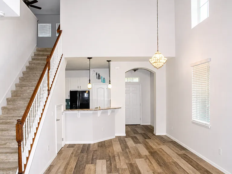 10940 Verawood Dr — Photo 18