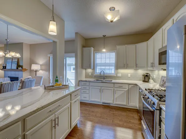 299 Lexington Pkwy S, Saint Paul, MN 55105