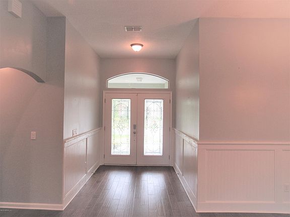 5th image of 408 Chattan Way