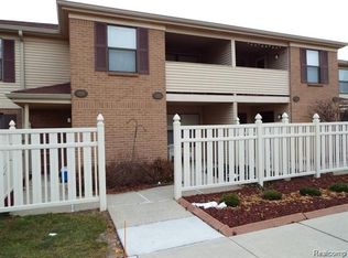 19535 Northridge Dr, Northville, MI 48167
