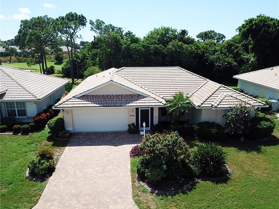 1st image of 8266 Lakeside Dr