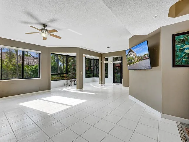 3 bed, 1742 sqft, $3,800 — Photo 4