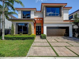 16105 SW 136th Ter, Miami, FL 33196