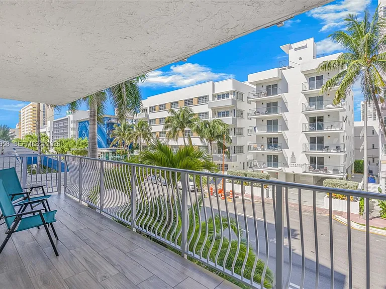 4141 Collins Ave #201 — Photo 3