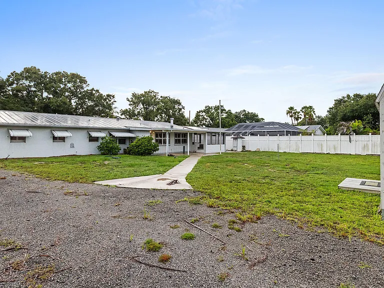 3324 Sunrise Blvd — Photo 25