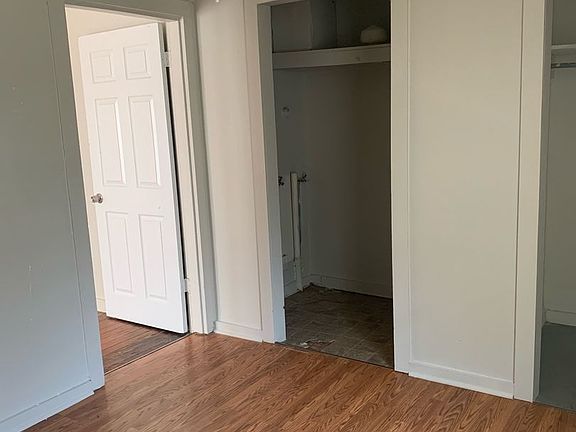 5th image of 417 Montgomery St
